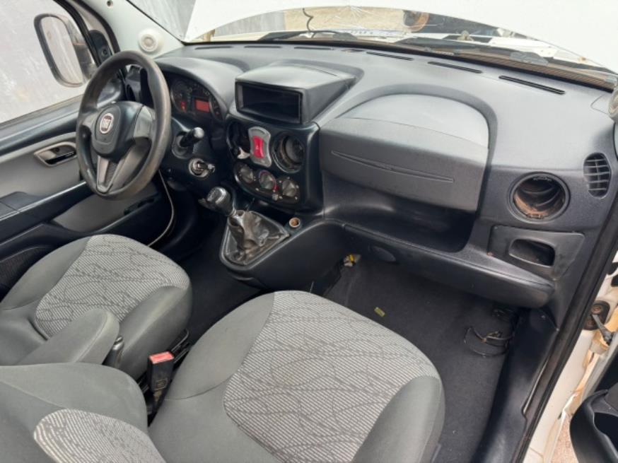 Foto ilustrativa 5 - FIAT DOBLO ESSENCE 1.8 7L 2021 – BRANCA – FLEX