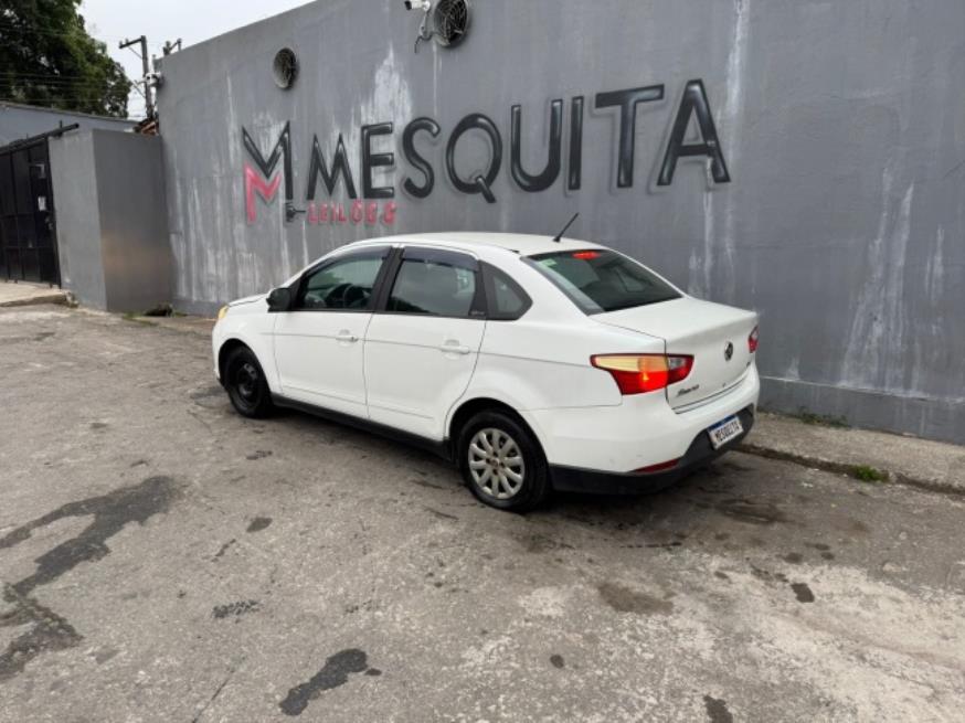 Foto ilustrativa 2 - FIAT GRAND SIENA TETRAFUEL 2014 – BRANCO – FLEX/GNV