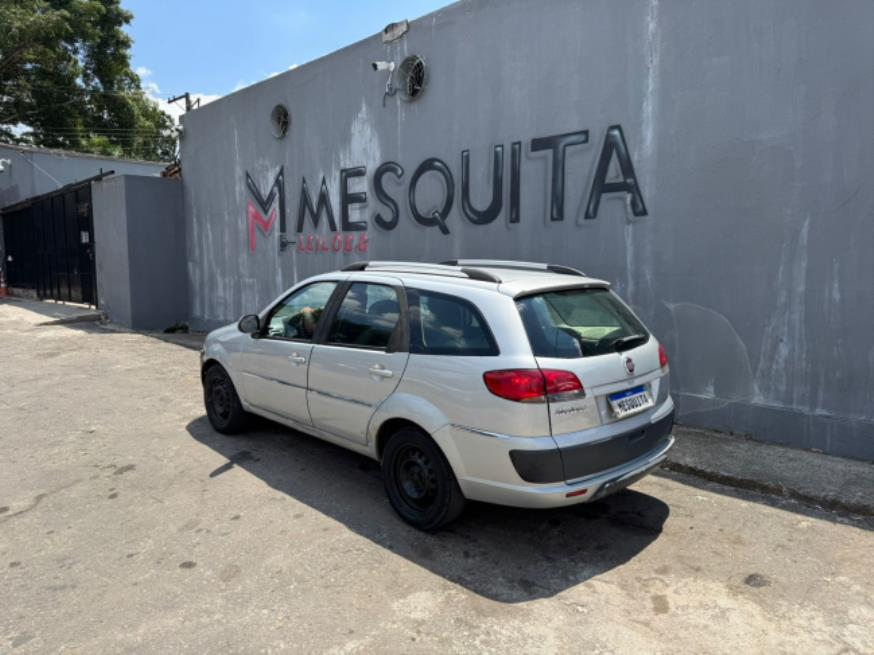 Foto ilustrativa 2 - FIAT PALIO WEEKEND ATTRACTIVE 2014 – PRATA –