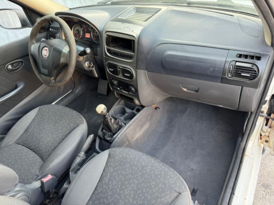 Foto ilustrativa 5 - FIAT PALIO WEEKEND TREKKING 1.6 2013 – BRANCA – FLEX