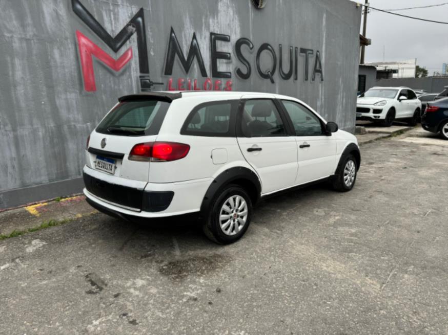 Foto ilustrativa 4 - FIAT PALIO WEEKEND TREKKING 1.6 2013 – BRANCA – FLEX