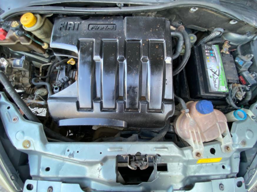 Foto ilustrativa 8 - FIAT PUNTO ELX – 2010 – CINZA – FLEX/GNV