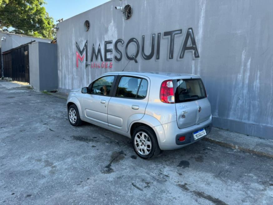 Foto ilustrativa 81 - FIAT UNO VIVACE 2014 – PRATA – GASOLINA/ GNV