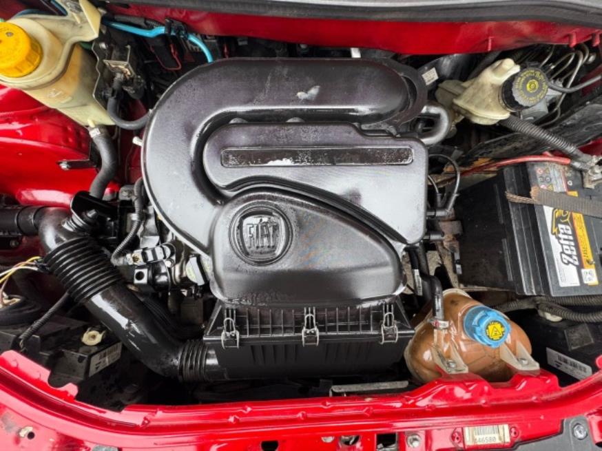 Foto ilustrativa 8 - FIAT UNO VIVACE 2016 – VERMELHO – FLEX