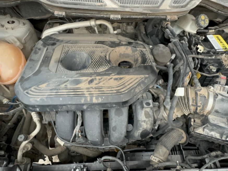 Foto ilustrativa 8 - FORD ECOSPORT TITANIUM 2.0 AT 2019 – PRATA – GASOLINA
