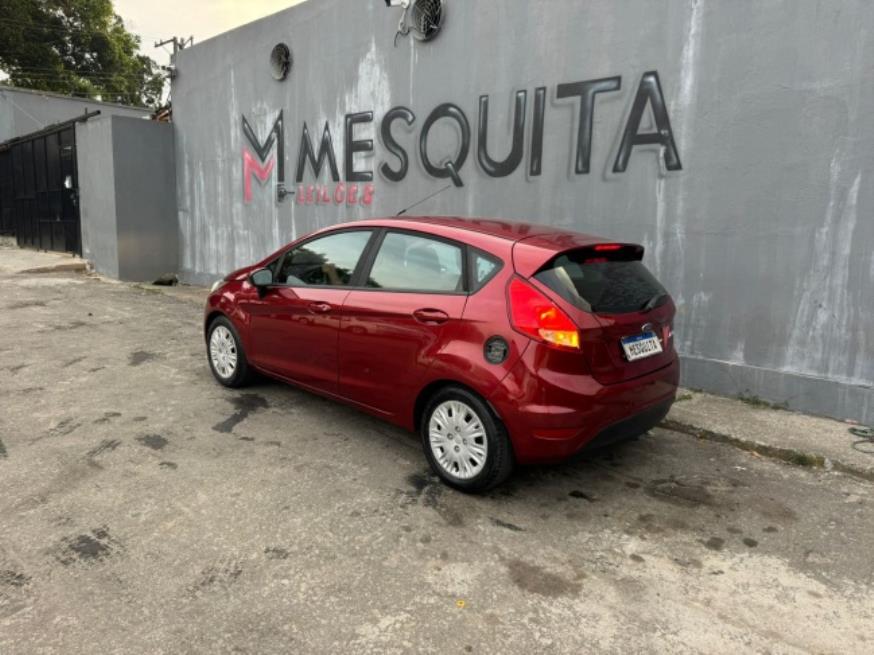 Foto ilustrativa 2 - FORD FIESTA 1.5 2014 – VERMELHO – FLEX