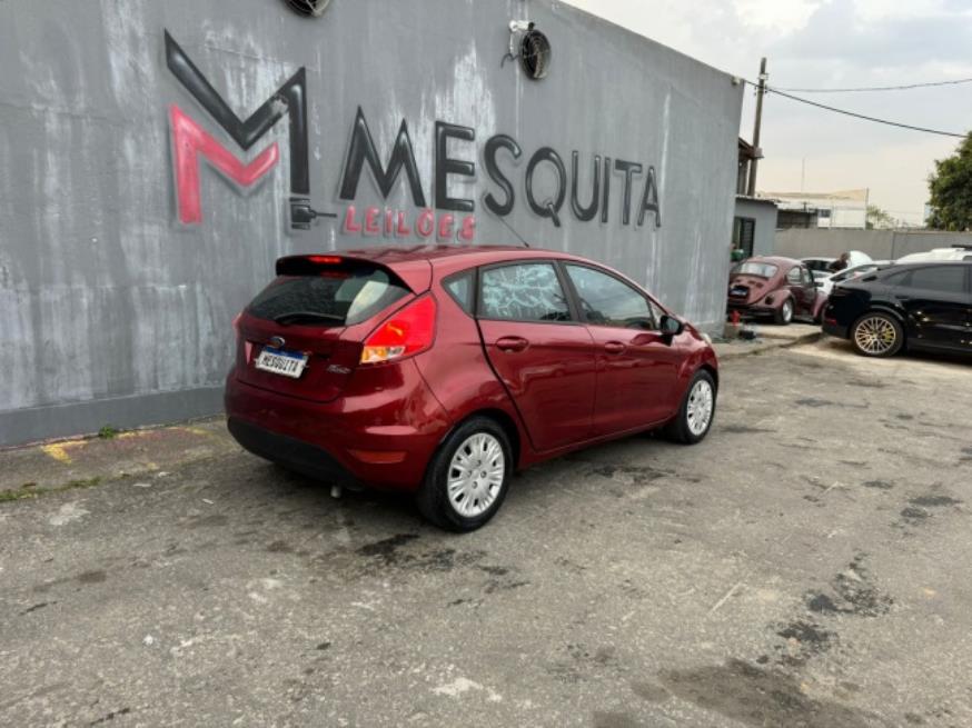 Foto ilustrativa 4 - FORD FIESTA 1.5 2014 – VERMELHO – FLEX