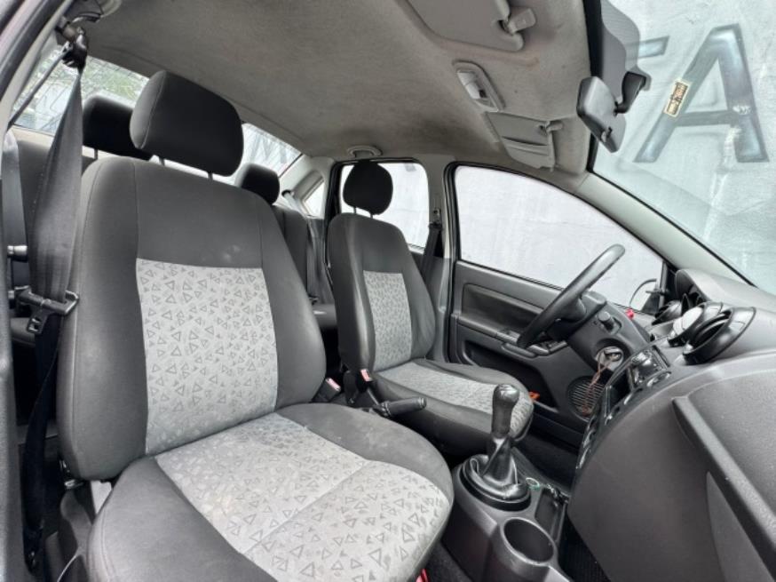 Foto ilustrativa 3 - FORD FIESTA 1.6 2011 – PRETO – FLEX