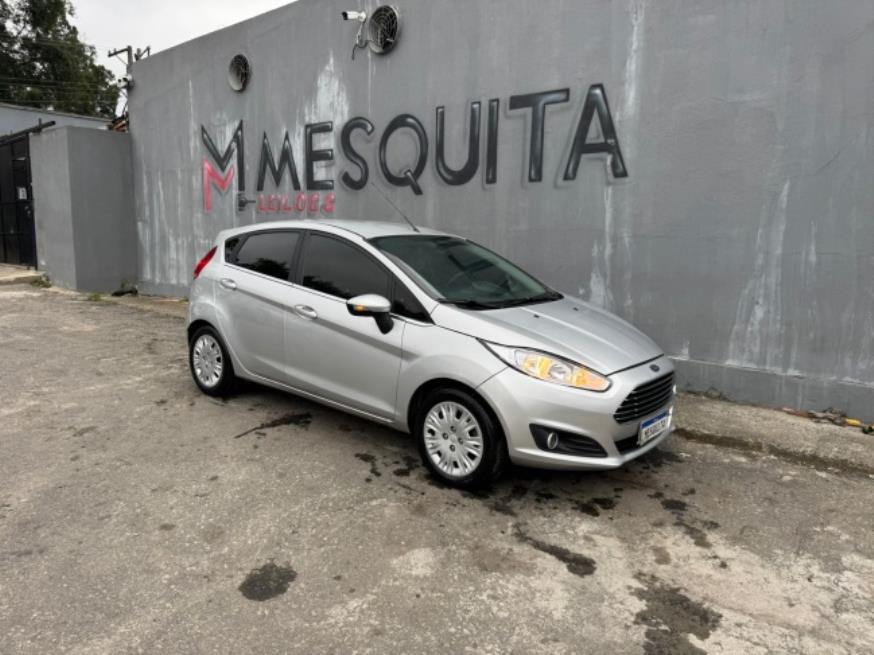 Foto ilustrativa 1 - FORD FIESTA TITANIUM 1.6 2017 – PRATA – FLEX