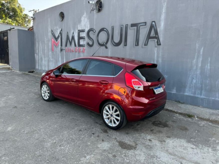 Foto ilustrativa 2 - FORD FIESTA TITANIUM 2018 – VERMELHO – FLEX
