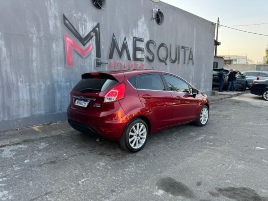 Foto ilustrativa 4 - FORD FIESTA TITANIUM 2018 – VERMELHO – FLEX