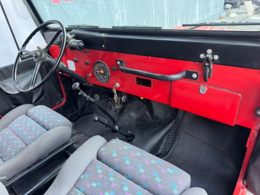 Foto ilustrativa 5 - FORD JEEP 1963 – VERMELHO – GASOLINA
