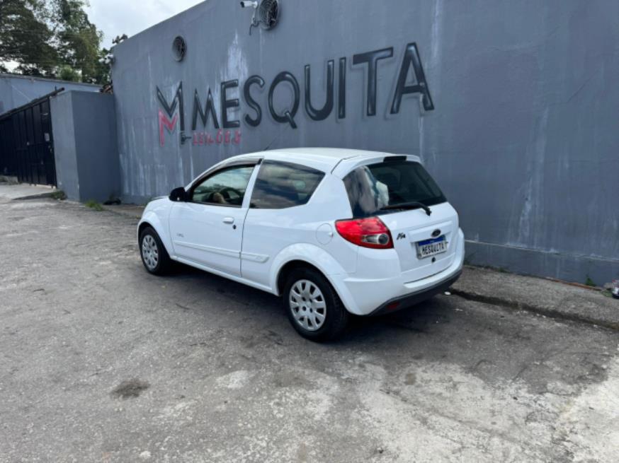 Foto ilustrativa 2 - FORD KA 2013 – BRANCO – FLEX