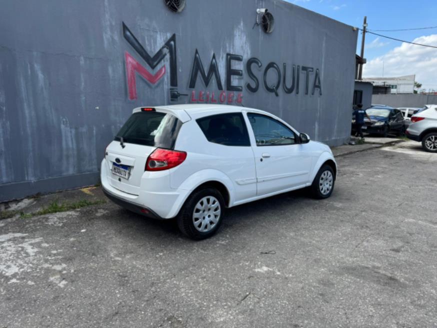 Foto ilustrativa 4 - FORD KA 2013 – BRANCO – FLEX