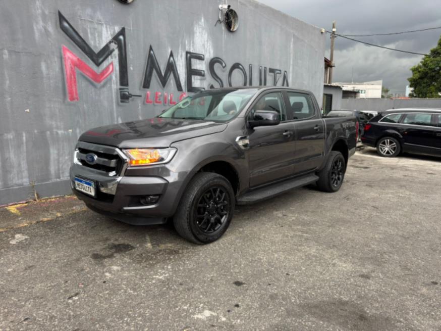 Foto ilustrativa 3 - FORD Ranger XLS 2.2 4×2 CD Diesel Aut. 2020 – CINZA – DIESEL