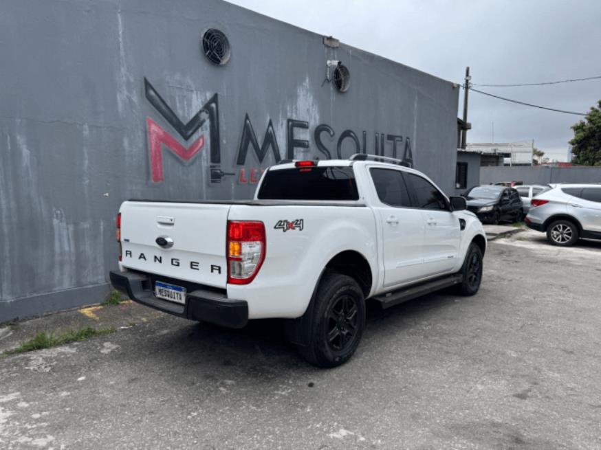 Foto ilustrativa 5 - FORD RANGER XLS 2.2 4X4 CD 2019 – BRANCA – DIESEL