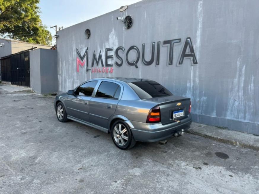 Foto ilustrativa 2 - GM-CHEVROLET ASTRA GLS 2000 – CINZA – GASOLINA