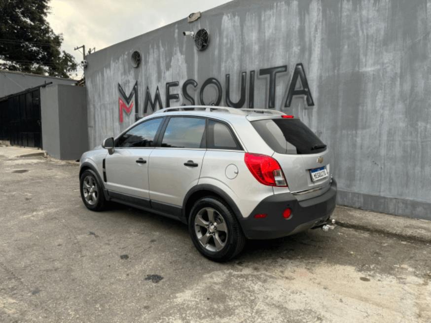 Foto ilustrativa 2 - GM-CHEVROLET CAPTIVA SPORT 2014 – PRATA – GASOLINA
