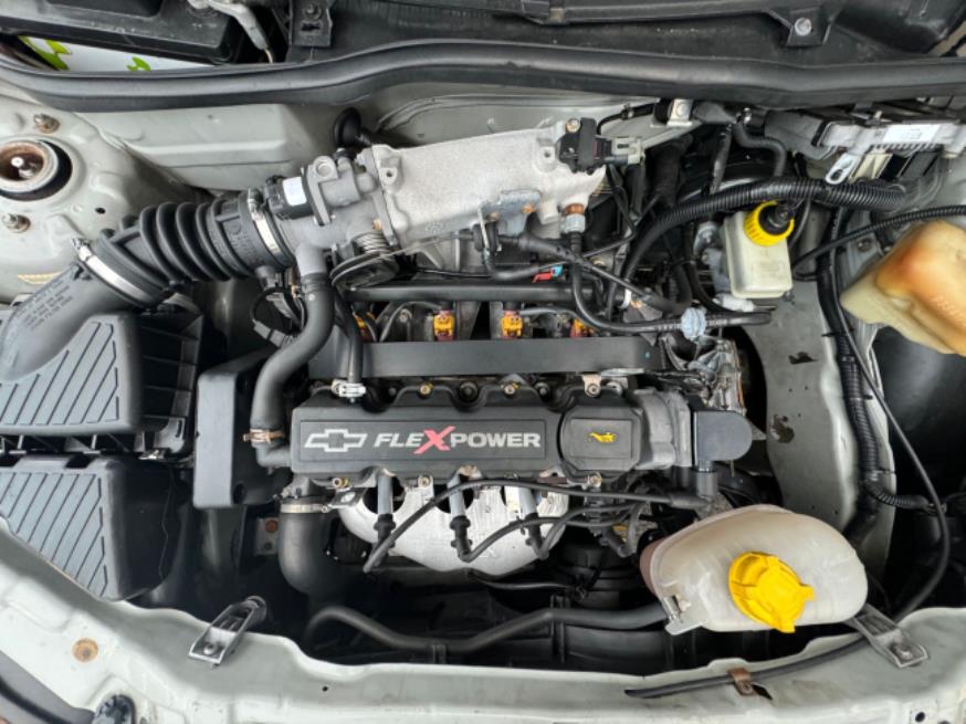 Foto ilustrativa 8 - GM-CHEVROLET CELTA  LIFE 2008 – PRATA – FLEX