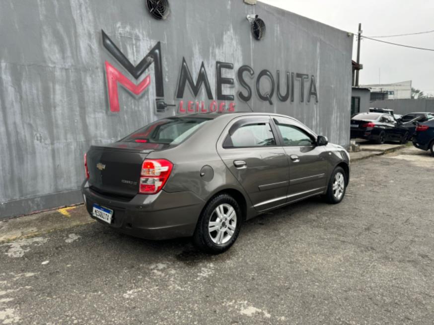 Foto ilustrativa 4 - GM-CHEVROLET COBALT 1.8 LT AUT 2013 – CINZA – FLEX/GNV