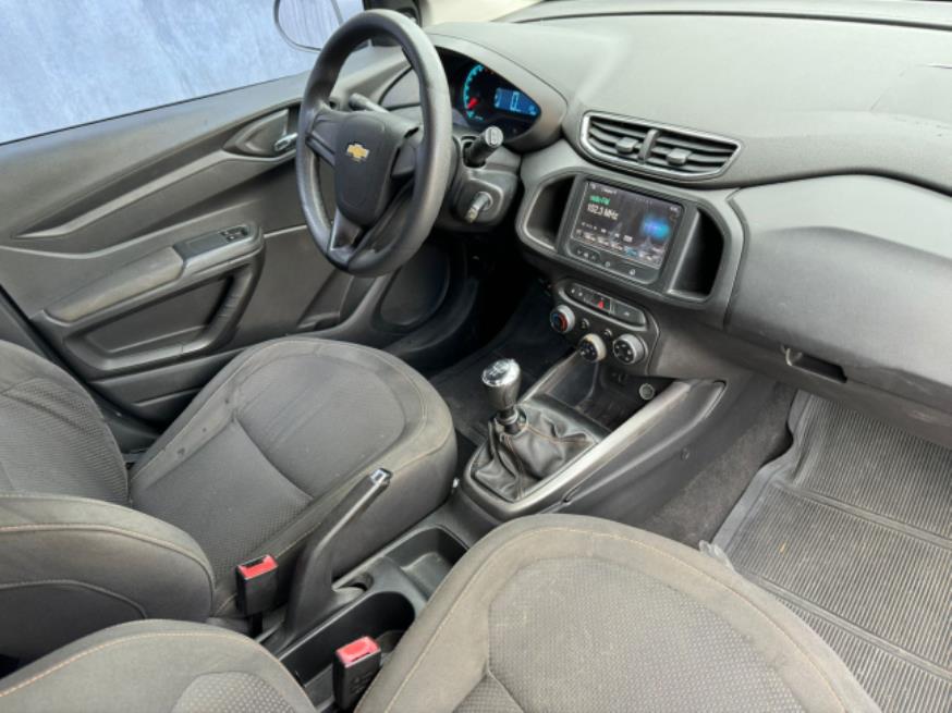 Foto ilustrativa 5 - GM-CHEVROLET ONIX HATCH 1.0 LT 2014 – PRATA – FLEX/GNV
