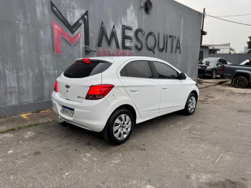 Foto ilustrativa 4 - GM-CHEVROLET ONIX HATCH LT 1.4 2016 – BRANCA – FLEX