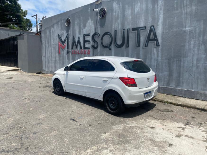 Foto ilustrativa 2 - GM-CHEVROLET ONIX HATCH SELEÇÃO 1.0  2015 – BRANCO – FLEX