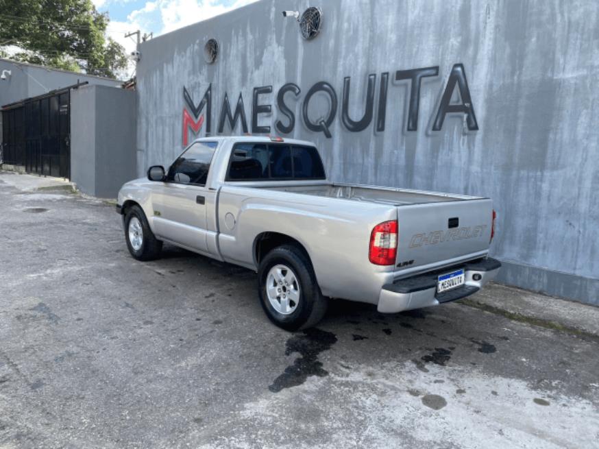Foto ilustrativa 2 - GM-CHEVROLET S10 2001 – PRATA – GASOLINA