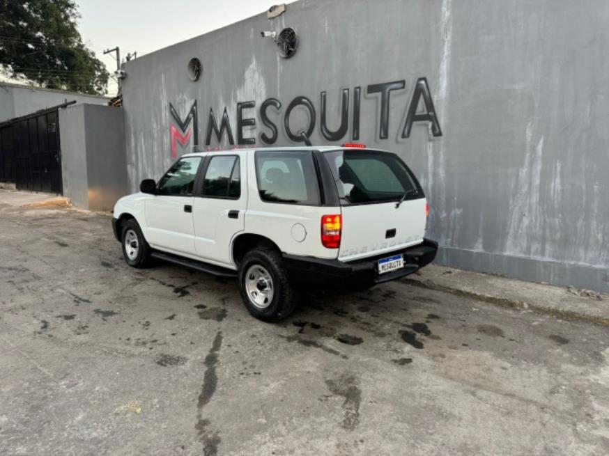 Foto ilustrativa 2 - GM-CHEVROLET S10 BLAZER ADVANT 2011 – BRANCA – GASOLINA