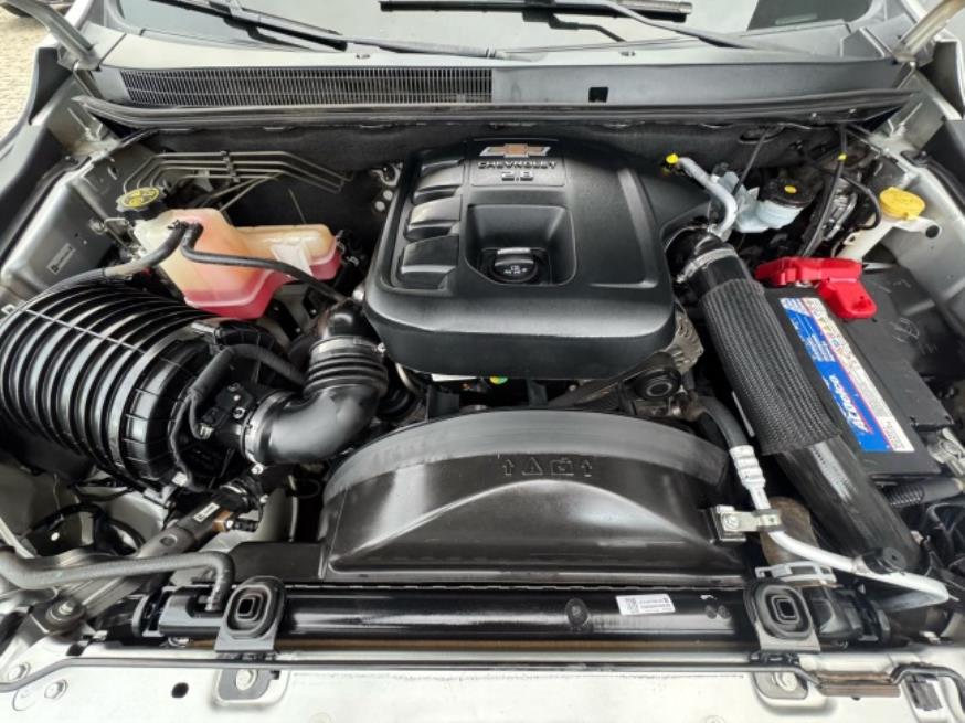 Foto ilustrativa 3 - GM-CHEVROLET S10 H. COUNTRY 2.8 4X4 CD 2023 – PRATA – DIESEL