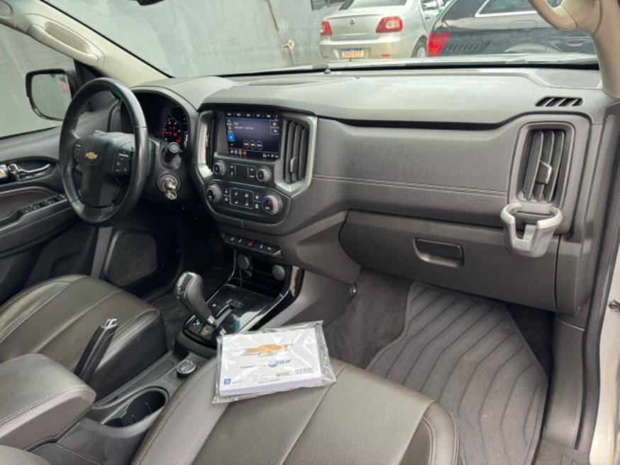 Foto ilustrativa 5 - GM-CHEVROLET S10 H. COUNTRY 2.8 4X4 CD 2023 – PRATA – DIESEL