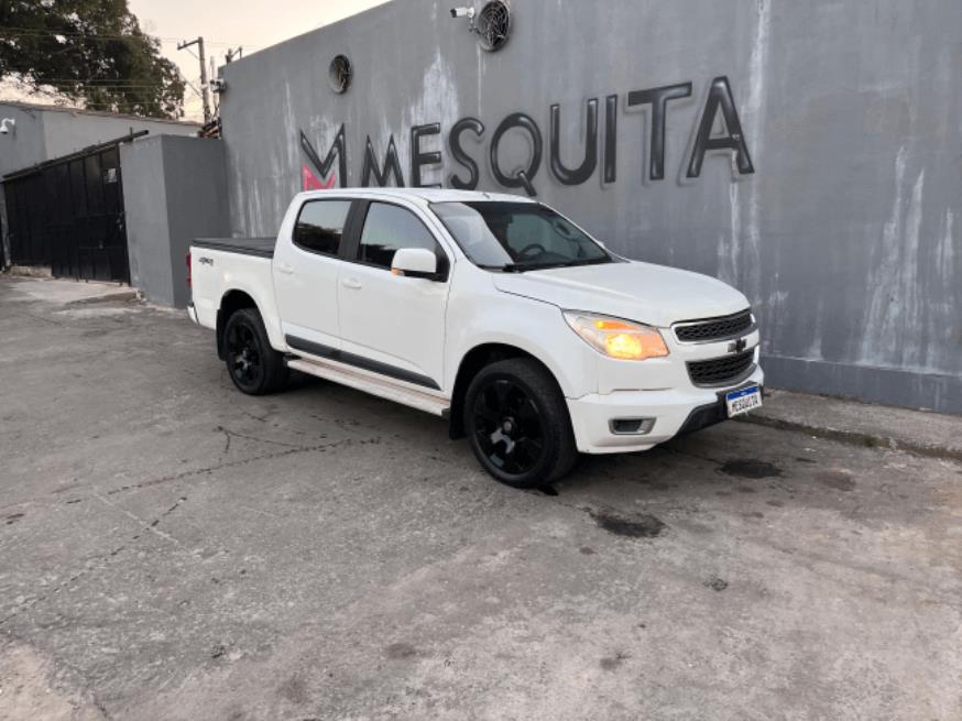 Foto ilustrativa 1 - GM-CHEVROLET S10 LT 4X4 AUT 2014 – BRANCA – DIESEL