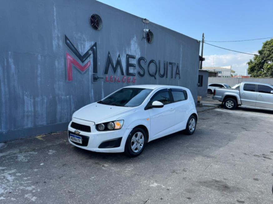 Foto ilustrativa 3 - GM-CHEVROLET SONIC HB LT 1.6 2014 – BRANCA – FLEX