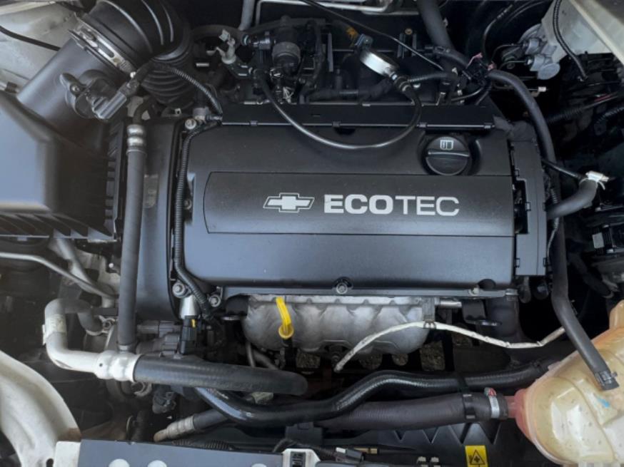 Foto ilustrativa 8 - GM-CHEVROLET SONIC HB LT 1.6 2014 – BRANCA – FLEX