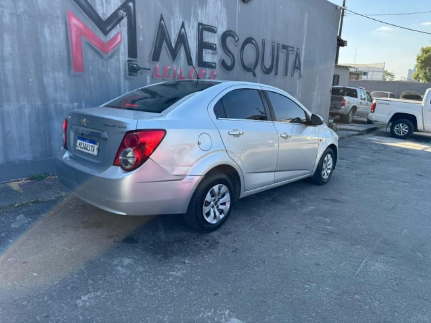 Foto ilustrativa 4 - GM-CHEVROLET SONIC NB LTZ 1.6 2014 – PRATA – FLEX