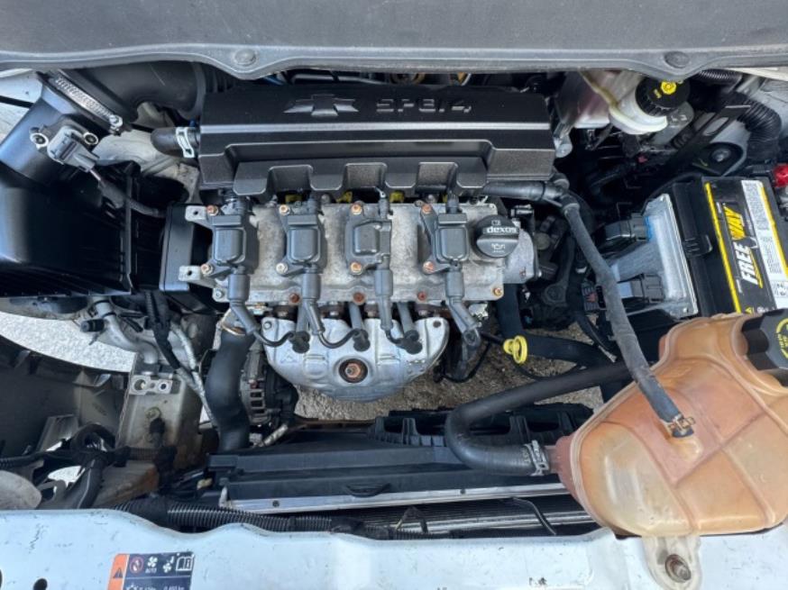 Foto ilustrativa 8 - GM-CHEVROLET SPIN LS 1.8 2019 – BRANCA – FLEX