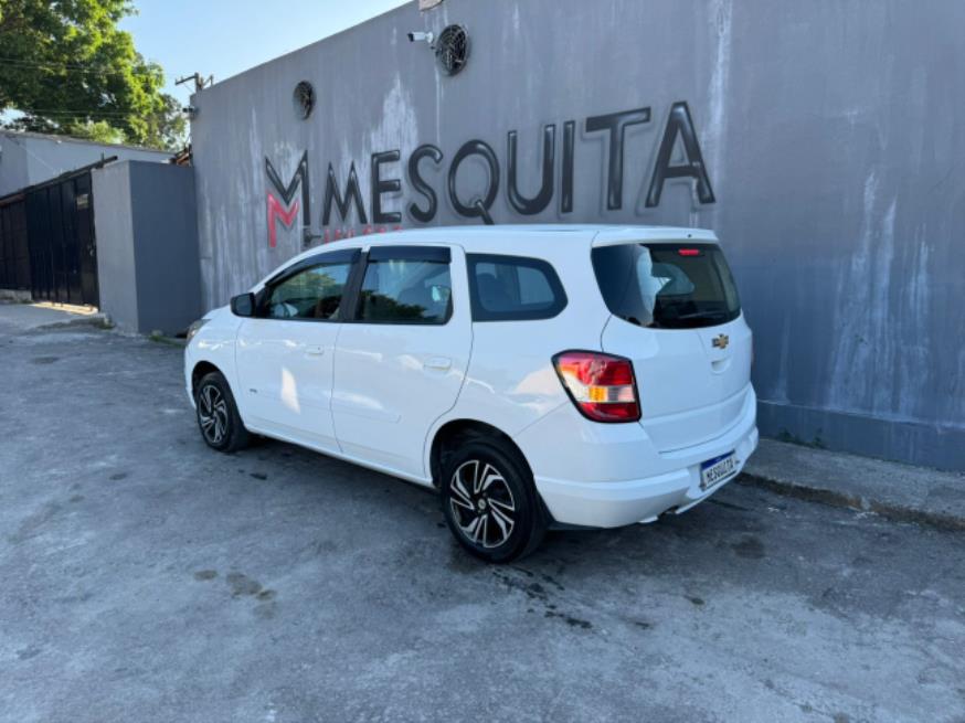 Foto ilustrativa 2 - GM-CHEVROLET SPIN LT 1.8 2016 – BRANCA – FLEX