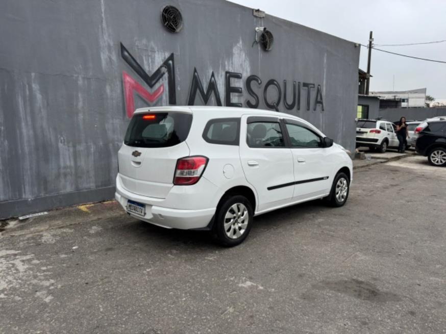 Foto ilustrativa 4 - GM-CHEVROLET SPIN LT 1.8 2016 – BRANCA – FLEX