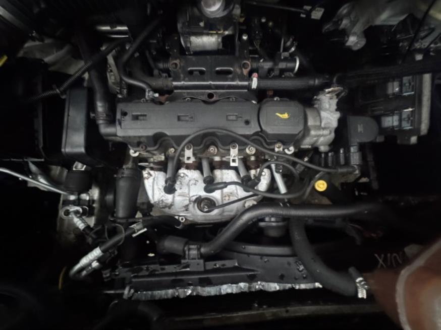 Foto ilustrativa 8 - GM-CHEVROLET SPIN LT 1.8 2016 – BRANCA – FLEX