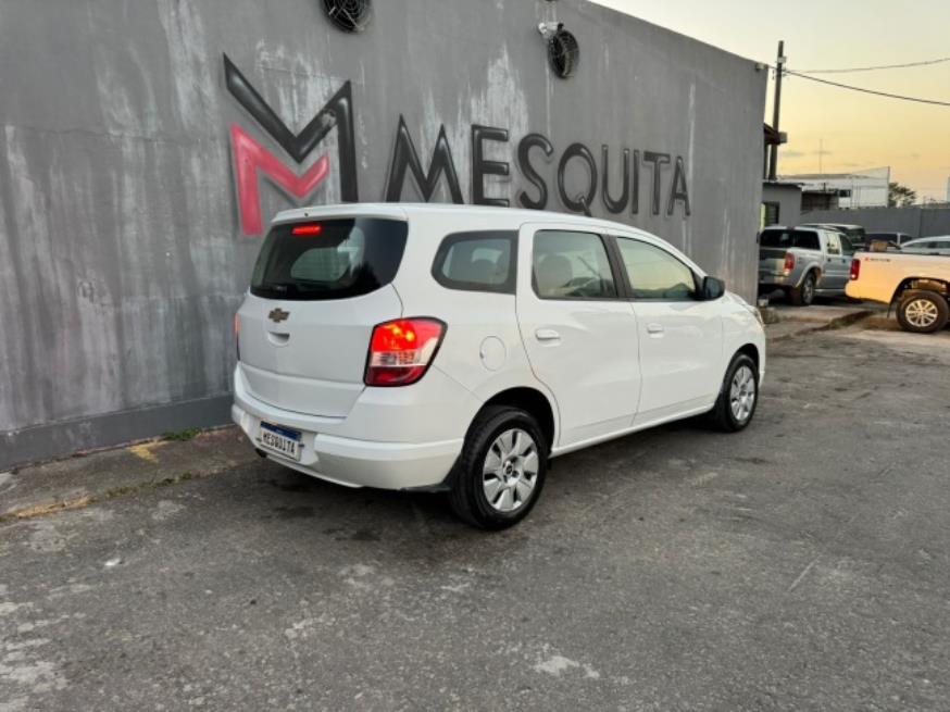 Foto ilustrativa 4 - GM-CHEVROLET SPIN LT 1.8 2018 – BRANCA – FLEX