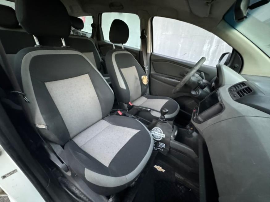 Foto ilustrativa 6 - GM-CHEVROLET SPIN LT 1.8 2018 – BRANCA – FLEX
