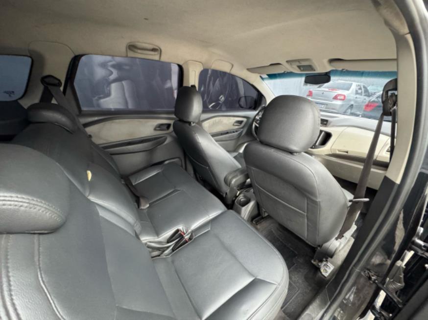 Foto ilustrativa 2 - GM-CHEVROLET SPIN LT 1.8 AT 2016 – PRETO – FLEX