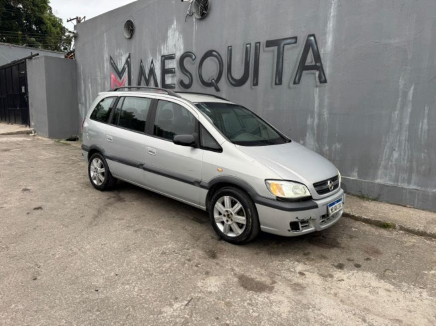 Foto ilustrativa 1 - GM-CHEVROLET ZAFIRA 2.0 2001 – PRATA – GASOLINA