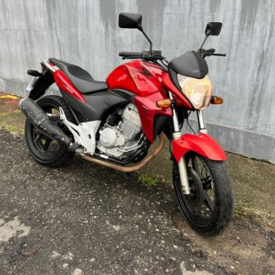 HONDA CB300 R  2010 – VERMELHA – FLEX