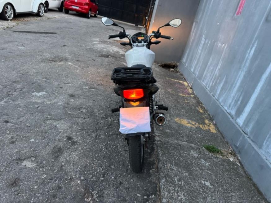 Foto ilustrativa 5 - HONDA CG 125 CARGO ES 2012 – BRANCA – GASOLINA