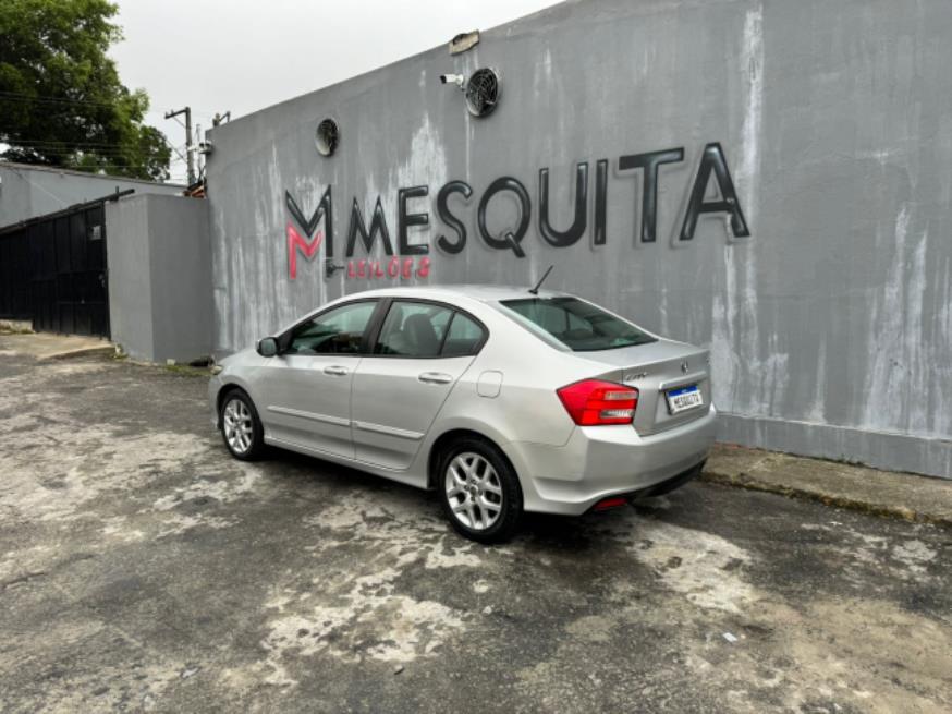 Foto ilustrativa 2 - HONDA CITY SEDAN SPORT 2014 – PRATA – FLEX/GNV