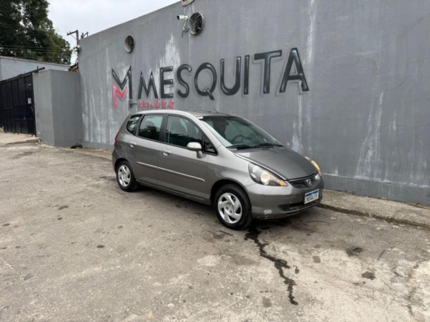 Foto ilustrativa 1 - HONDA FIT LX 1.4 2006 -CINZA- GASOLINA