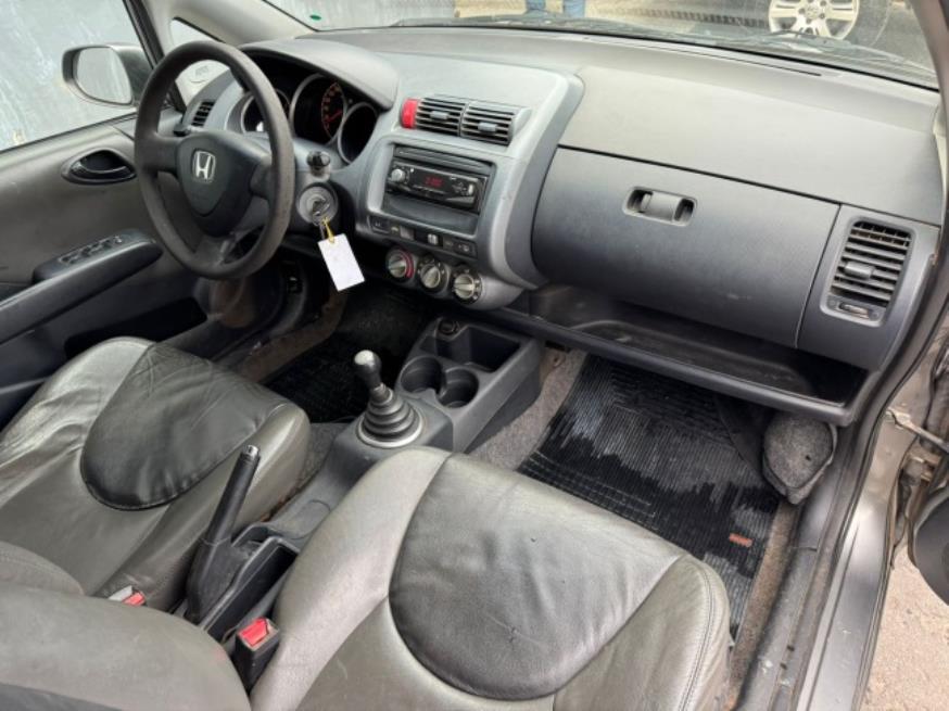Foto ilustrativa 5 - HONDA FIT LX 1.4 2006 -CINZA- GASOLINA