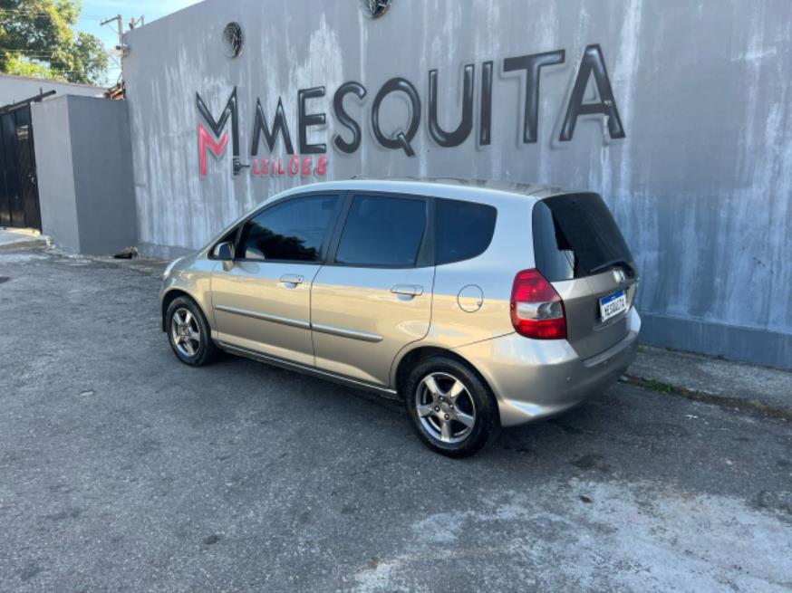 Foto ilustrativa 2 - HONDA FIT LX 2005 – DOURADO – GASOLINA