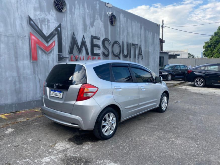 Foto ilustrativa 4 - HONDA FIT LX 2013 – PRATA – GASOLINA